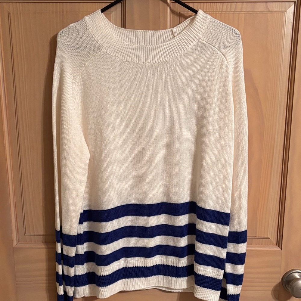 Liz Claiborne Sweater
